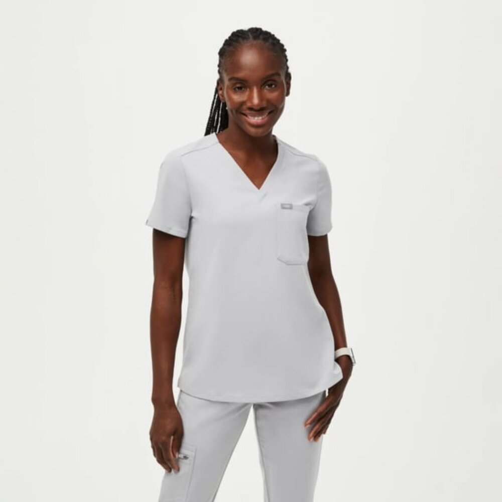 NWT figs women's Cement Catarina™ - One-Pocket Scrub Top - XS / Cement